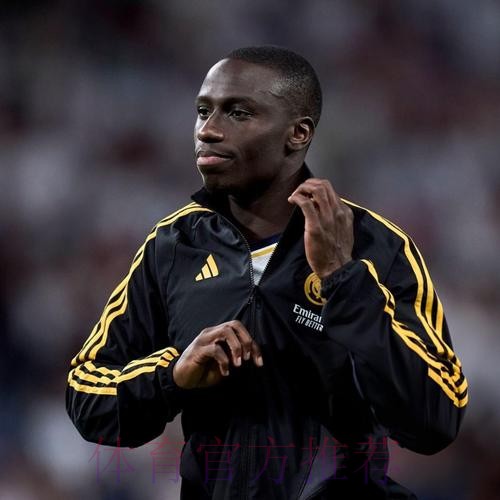 每体:不满薪水状况 费兰-门迪可能今夏离开皇马 每体:不满薪水状况 费兰-门迪可能今夏离开皇马